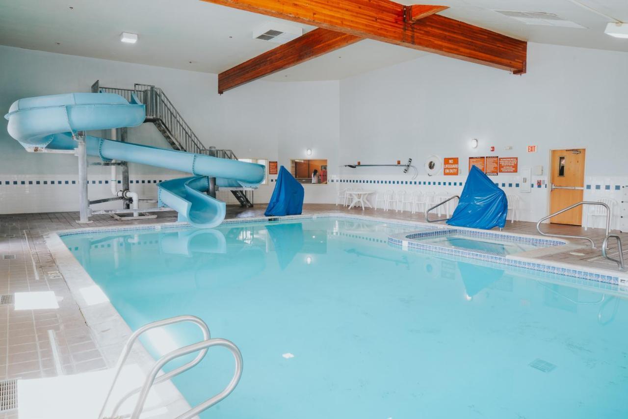 Whitewater Inn Біґ-Скай Екстер'єр фото